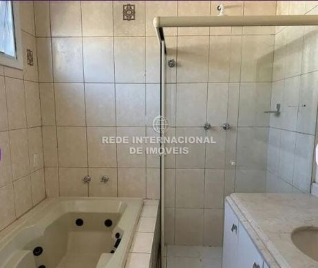 Villa - Tamboré, São Paulo