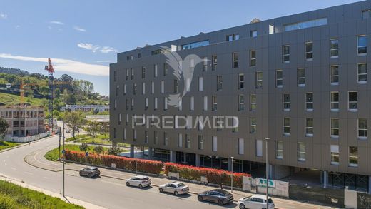 Apartment / Etagenwohnung in Guimarães, Distrito de Braga