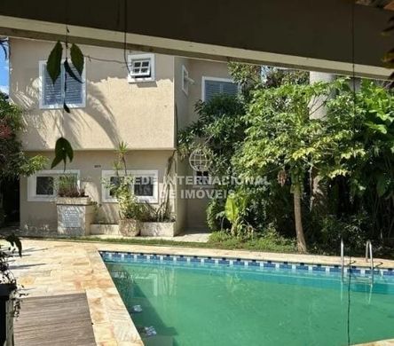 Villa - Tamboré, São Paulo