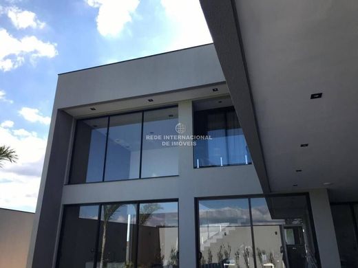 Villa in Votorantim, São Paulo