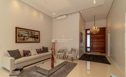 Villa en Araçoiaba da Serra, São Paulo