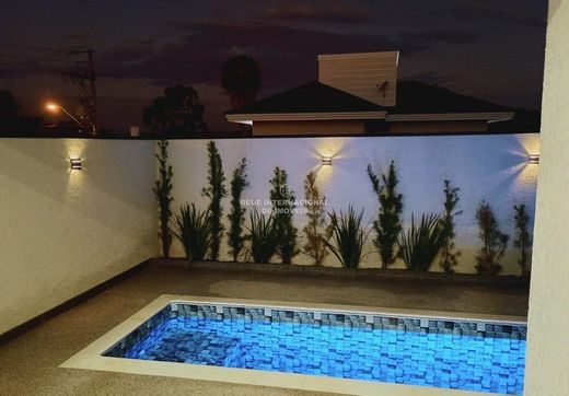 Вилла, Araçatuba, São Paulo