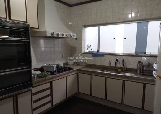 Villa à Sorocaba, São Paulo