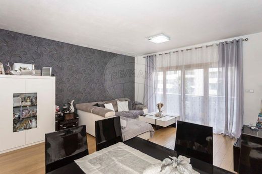 Apartment / Etagenwohnung in Odivelas, Lissabon