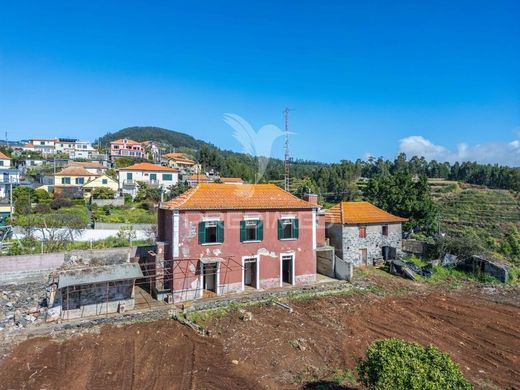Villa in Santa Cruz, Madeira
