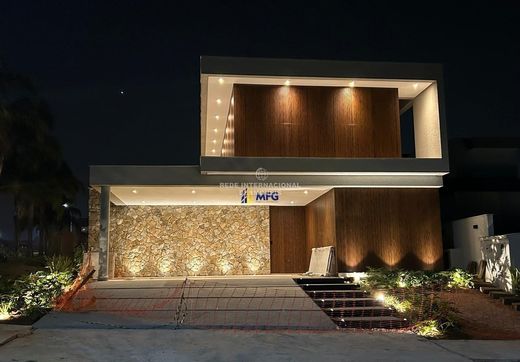 Villa Votorantim, São Paulo