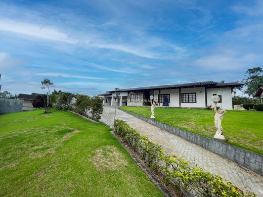 Villa in Gaspar, Santa Catarina