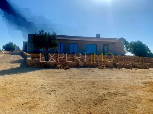 Villa Silves, Distrito de Faro