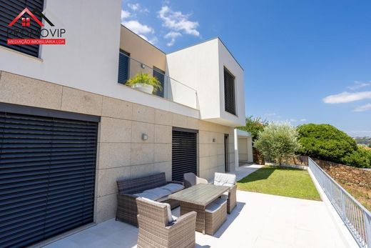 Santo Tirso, Distrito do Portoの高級住宅
