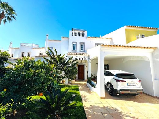 Casa di lusso a Albufeira e Olhos de Água, Albufeira