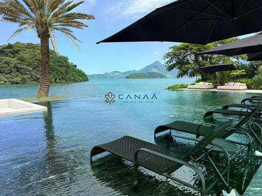 Complesso residenziale a Angra dos Reis, Rio de Janeiro