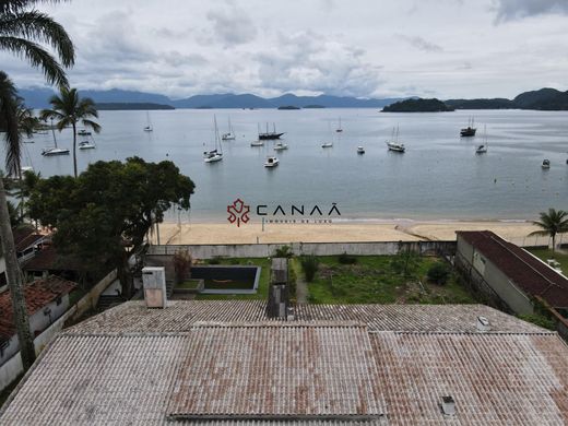 토지 / Angra dos Reis, Rio de Janeiro