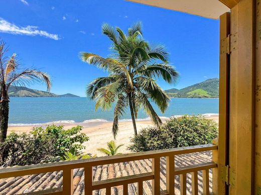 Complexes résidentiels à Mangaratiba, Rio de Janeiro