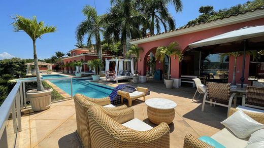 Armação de Búzios, Armação dos Búziosの高級住宅