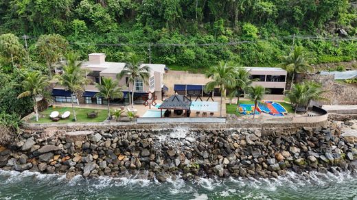 Complexes résidentiels à Mangaratiba, Rio de Janeiro