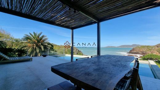 Luxus-Haus in Armação de Búzios, Búzios