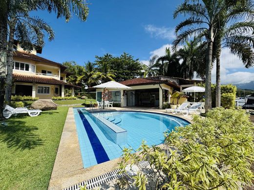 Kamienica w Angra dos Reis, Rio de Janeiro