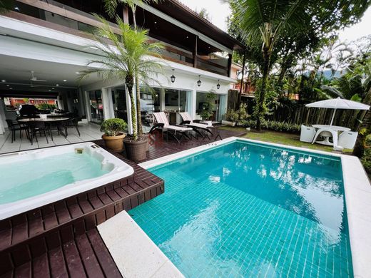 Appartementencomplex in Angra dos Reis, Rio de Janeiro