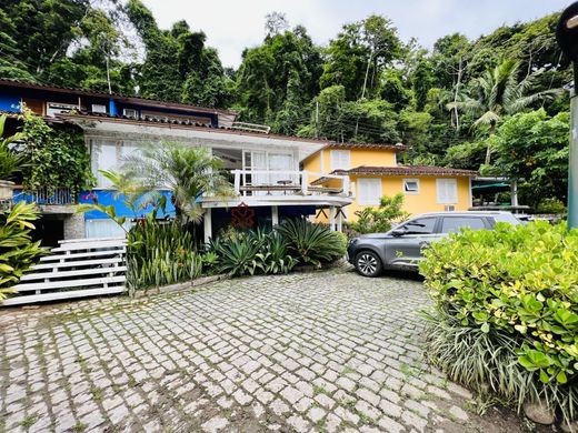 Complesso residenziale a Angra dos Reis, Rio de Janeiro