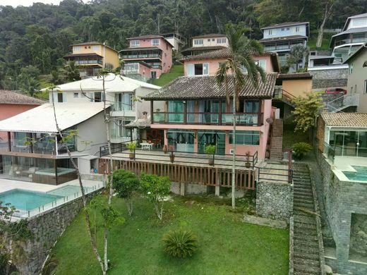 Wohnkomplexe in Angra dos Reis, Rio de Janeiro