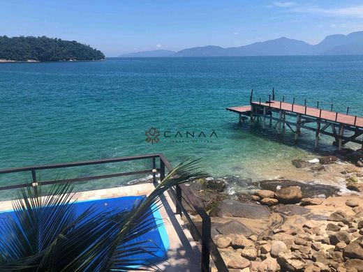 Edificio en Mangaratiba, Rio de Janeiro