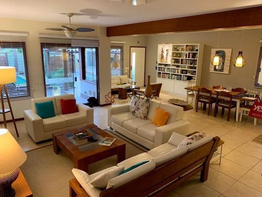 Luxe woning in Cabo Frio, Rio de Janeiro