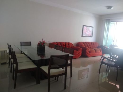 Apartment / Etagenwohnung in Cabo Frio, Rio de Janeiro