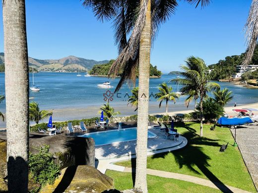 Kamienica w Angra dos Reis, Rio de Janeiro