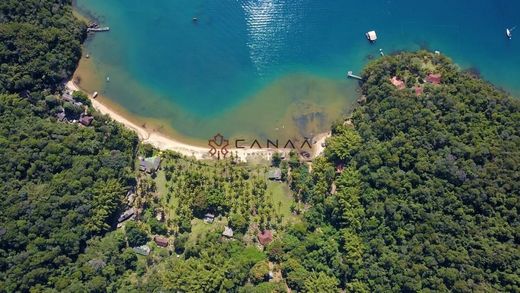 토지 / Angra dos Reis, Rio de Janeiro