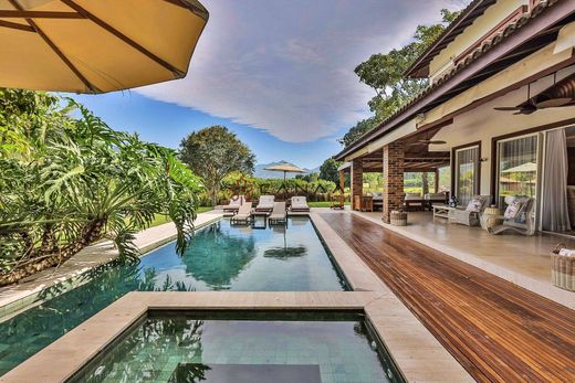 Complexes résidentiels à Angra dos Reis, Rio de Janeiro