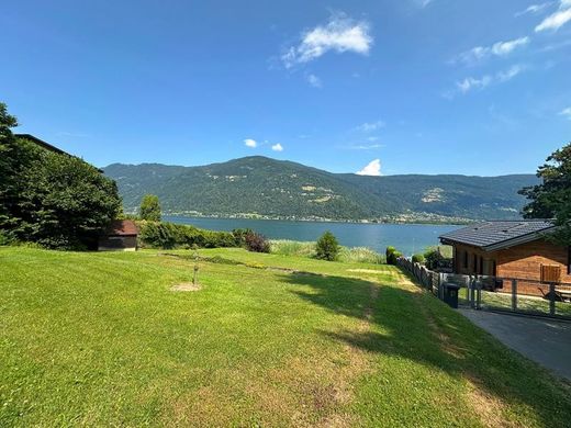 Land in Ossiach, Politischer Bezirk Feldkirchen