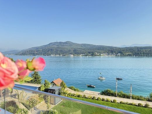 Apartment in Velden am Wörthersee, Politischer Bezirk Villach Land