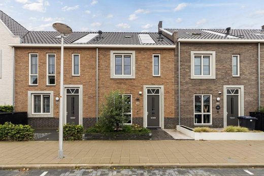 Luxury home in 's-Gravenzande, Gemeente Westland