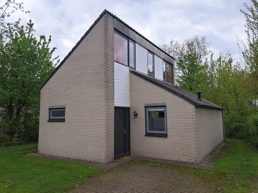Luxury home in Hoeven, Gemeente Halderberge