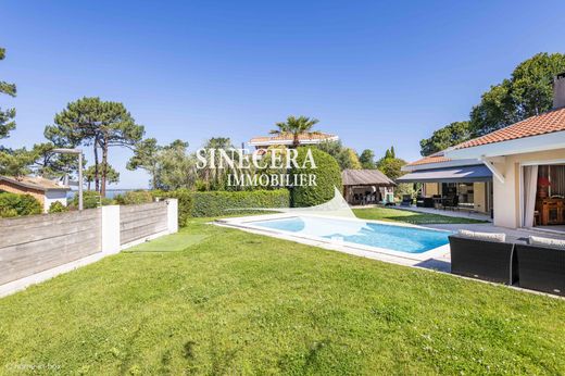 Villa in Pyla sur Mer, Gironde