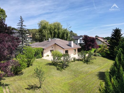 Элитный дом, Pougny, Ain
