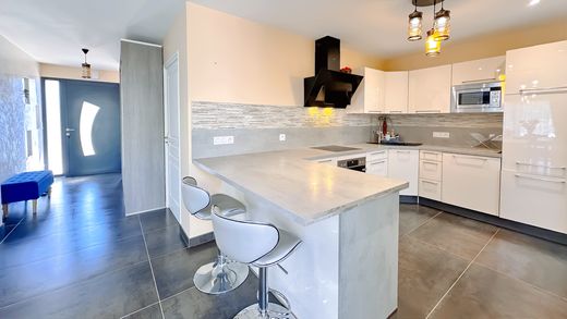 Πολυτελή κατοικία σε Le Mans, Sarthe