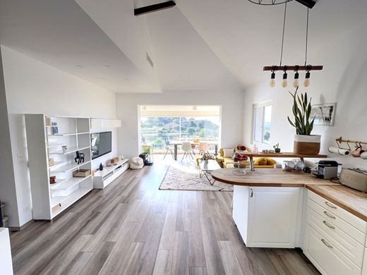 Villa en Carros, Alpes Marítimos