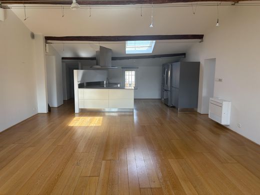 Apartment in Aix-en-Provence, Bouches-du-Rhône