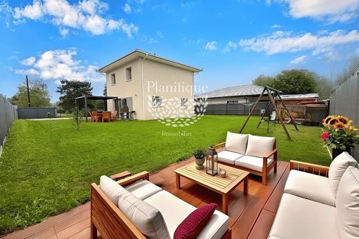 Casa de lujo en Vougy, Alta Saboya