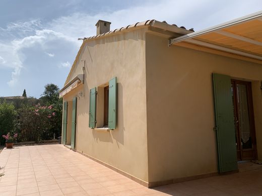 Villa en Sainte-Lucie de Porto-Vecchio, Córcega del Sur