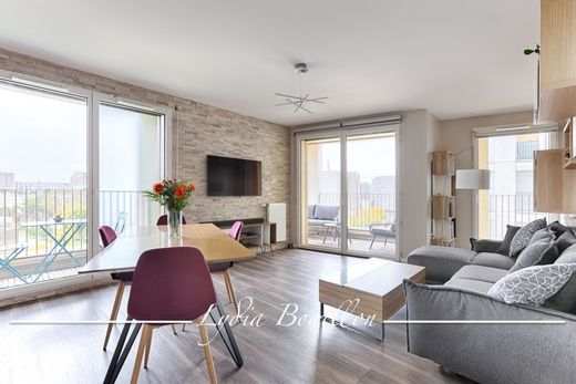 Apartment in Nanterre, Hauts-de-Seine