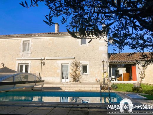 Casa de luxo - Mérignac, Charente