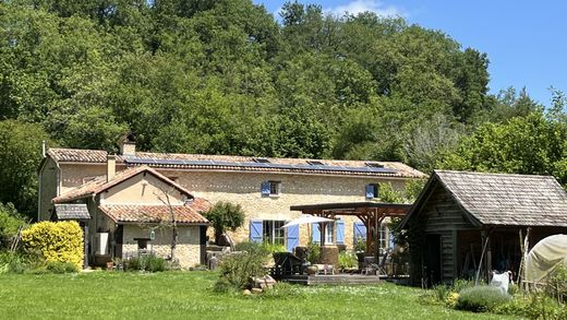 호화 저택 / Saint-Martin-des-Combes, Dordogne