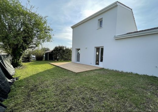 Элитный дом, Mérignac, Gironde