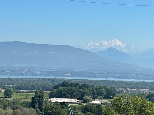 Villa in Divonne-les-Bains, Ain