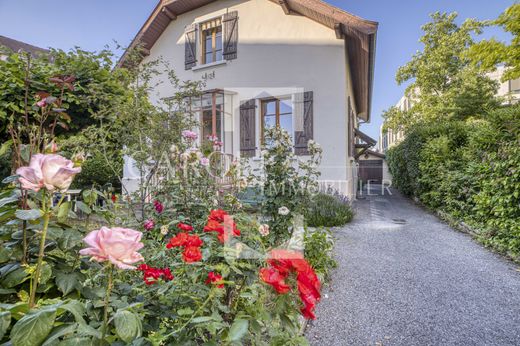 Maison de luxe à Annecy, Haute-Savoie