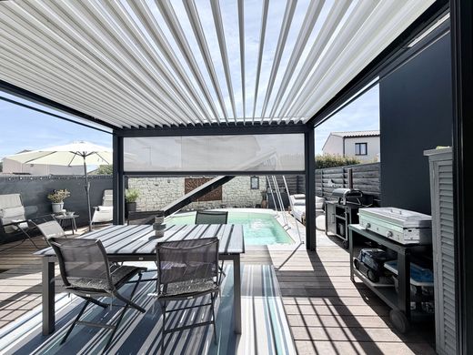Luxury home in Candillargues, Hérault