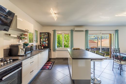 Luxus-Haus in Solliès-Toucas, Var