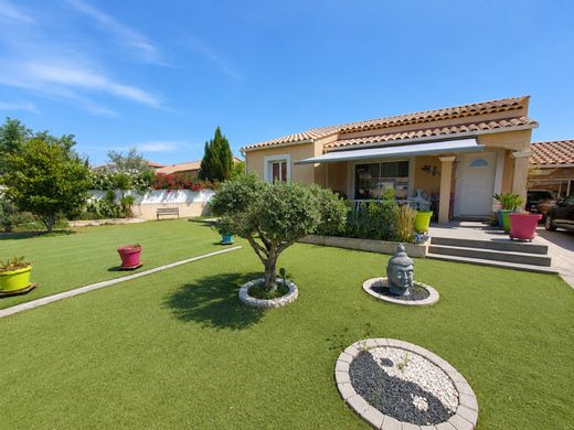 Villa in Marignane, Bouches-du-Rhône